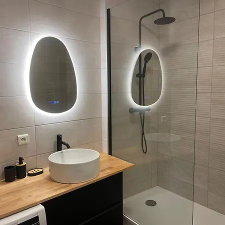 The Parenthèse De Foch *