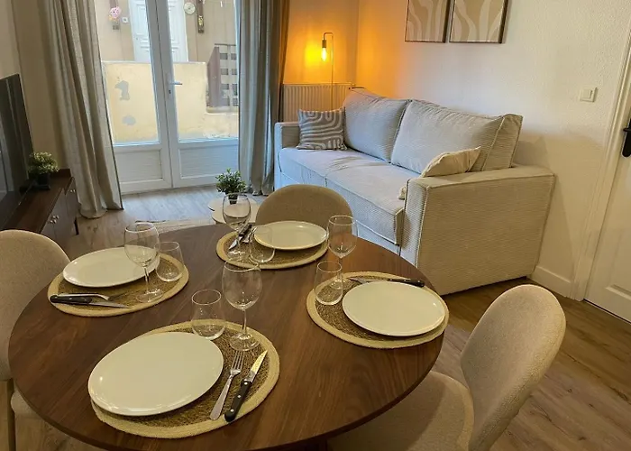 The Parenthèse De Foch * Le Puy-en-Velay