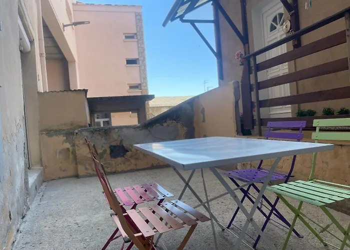 The Parenthèse De Foch *