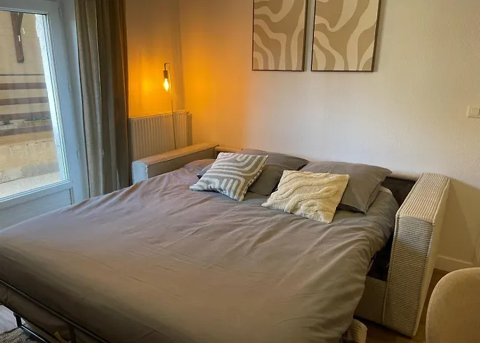 The Parenthèse De Foch