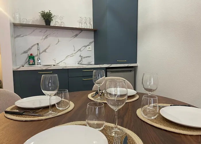 The Parenthèse De Foch